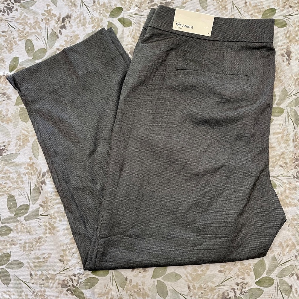 Ann Taylor Ankle Length Pants sz16 Curvy Fit